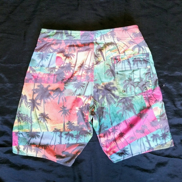 COPY - Volcom board/swim/surf/beach/wakeboard sho - Picture 2 of 3